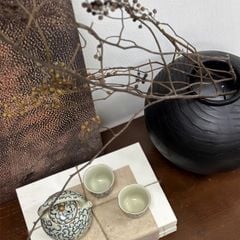 Bình Hoa Gỗ Đen Dáng Tròn Nghệ Thuật