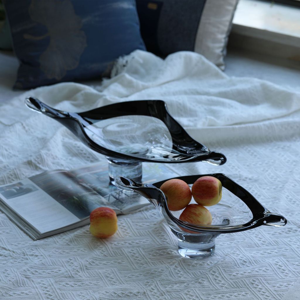 Dĩa Thủy Tinh Chân Cao Đế Dày Trang Trí Bàn Tiệc Hình Chiếc Lá