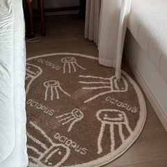 Thảm Tròn Decor Phòng Ngủ Hình Chú Bạch Tuột