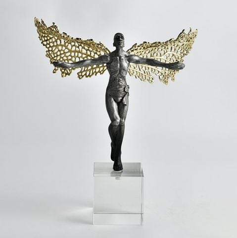 Tượng Trang Trí Hình Thiên Thần Tự Do Đôi Cánh Kim Loại