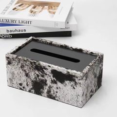 Hộp Khăn Giấy Cao Cấp Giả Lông Ngựa Bày Trí Bàn Tiệc