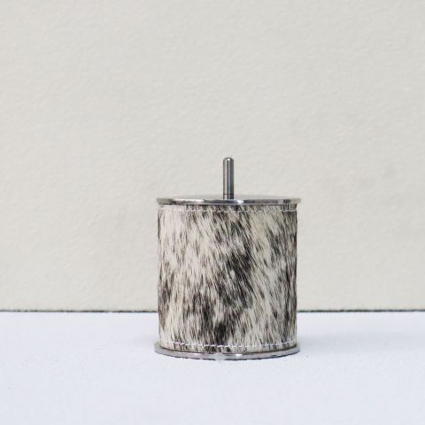 Bộ Phụ Kiện Phòng Tắm Inox Họa Tiết Lông Ngựa Cao Cấp Kèm Khay Đựng