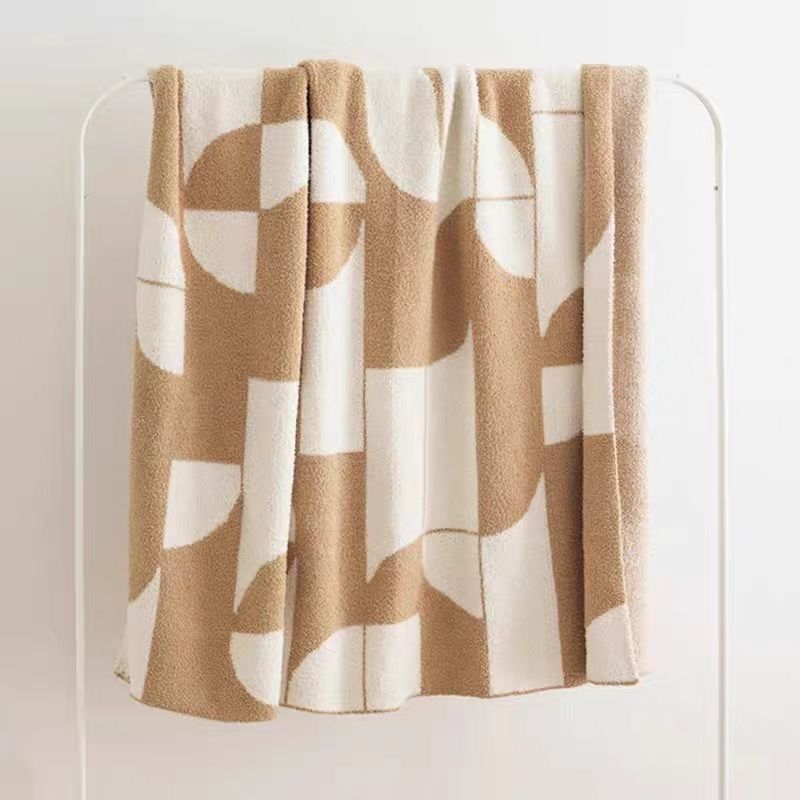 Chăn Dệt Kim Đan Len Ấm 2 Mặt Phong Cách Hình Học Be Bắc Âu