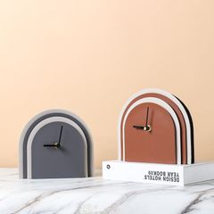 Đồng Hồ Để Bàn Kiểu Vòm Phối Da Bắc Âu