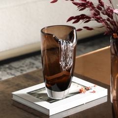 Bình Hoa Thủy Tinh Màu Nâu Khói Thiết Kế Giọt Chảy Độc Đáo