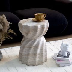 Bàn Trà Giả Đá Hình Hoa Sen Sắc Nâu Đỏ Nhạt