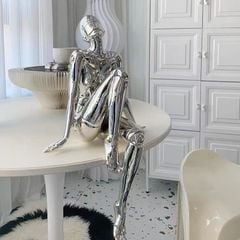 Tượng Ngồi Nữ Thần Takashi Murakami Mạ Điện