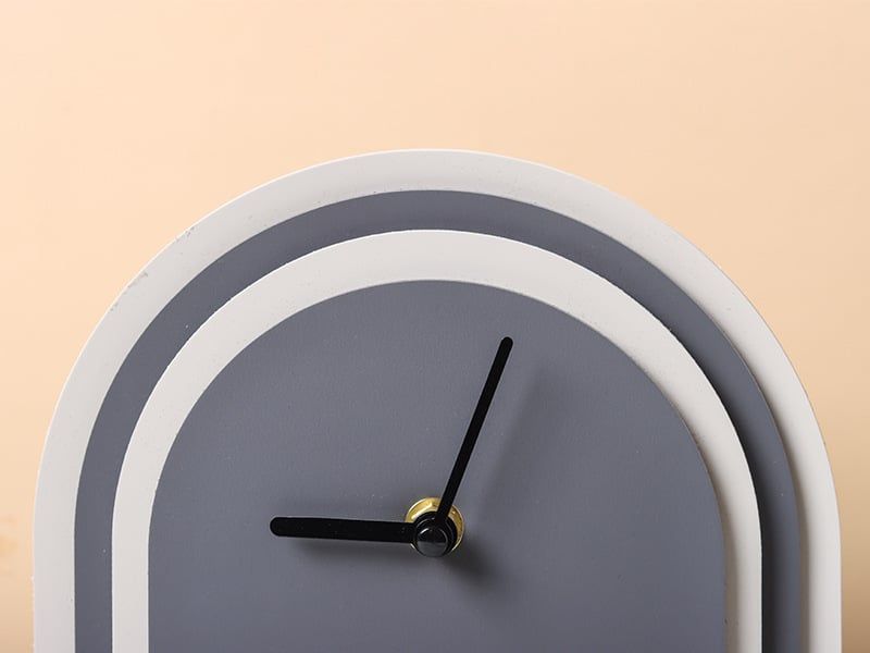 Đồng Hồ Để Bàn Kiểu Vòm Phối Da Bắc Âu