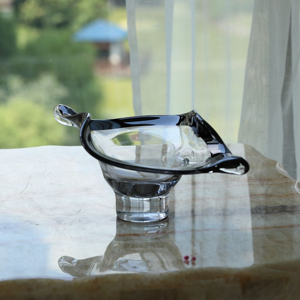 Dĩa Thủy Tinh Chân Cao Đế Dày Trang Trí Bàn Tiệc Hình Chiếc Lá