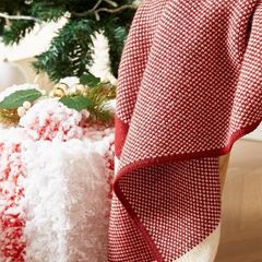 Chăn Len Dệt Kim 2 Mặt Tông Đỏ Sang Trọng