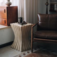 Đôn Trang Trí Hình Trụ Xoắn Hiện Đại Phong Cách Wabi Sabi