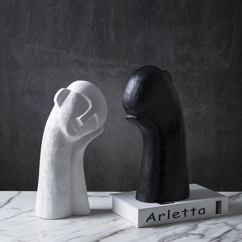 Tượng Chân Dung Hình Bán Thân Nghiên Đầu Suy Nghĩ