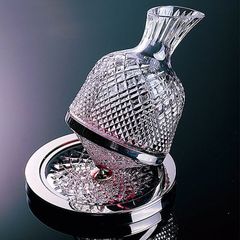 Bình Decanter Thở Rượu Vang Thủy Tinh Xoay Trên Đế Sang Trọng