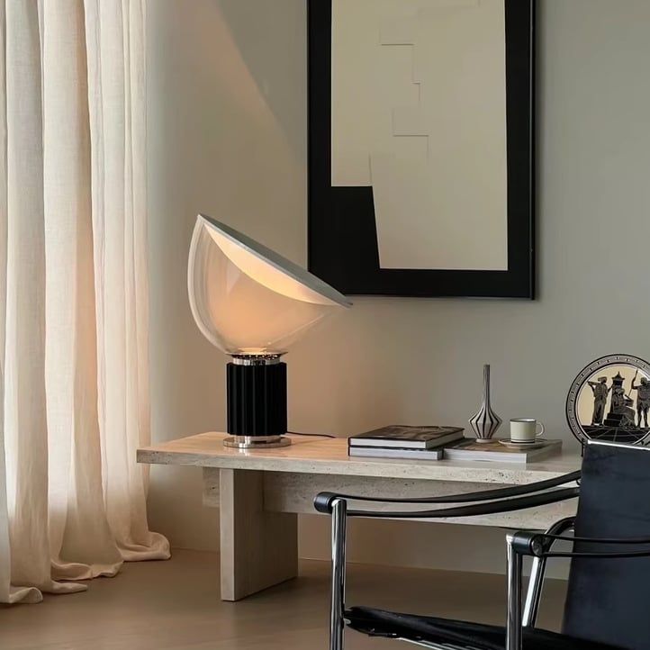 Đèn Bàn Hình Vầng Trăng Phản Quang Halo Bowl Độc Đáo