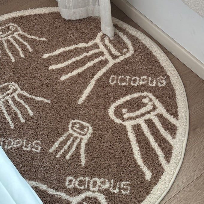 Thảm Tròn Decor Phòng Ngủ Hình Chú Bạch Tuột