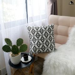 Vỏ Gối Tựa Lưng Giả Lụa Dệt Sọc Phong Cách Bohemian Trắng Đen