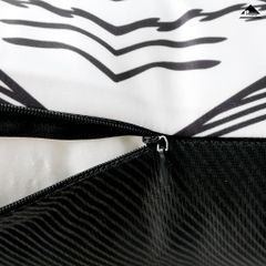 Vỏ Gối Tựa Lưng Giả Lụa Dệt Sọc Phong Cách Bohemian Trắng Đen