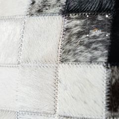 Vỏ Gối Tựa Lưng Lông Ngựa Luxury Phối Đen Trắng
