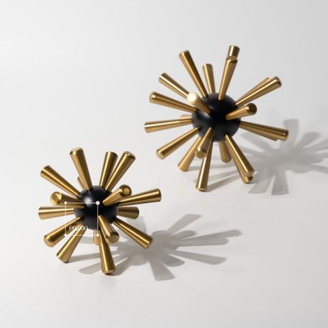 Đồ Trang Trí Tủ Kệ Quả Cầu Gai Hợp Kim Sáng Tạo