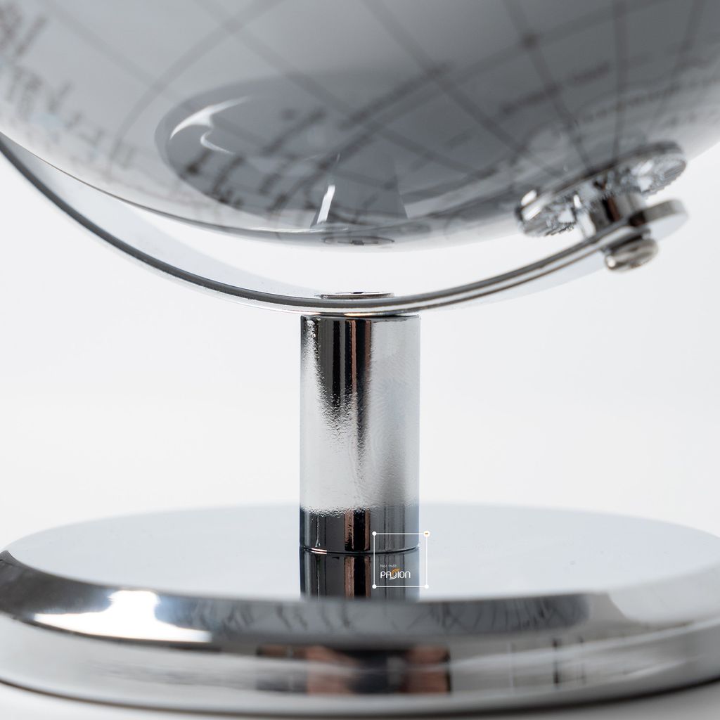 Quả Địa Cầu Chrome Sang Trọng