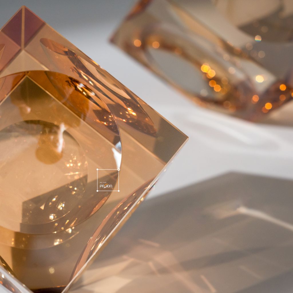 Tượng Trang Trí Khối Rubik Pha Lê Hổ Phách Sang Trọng