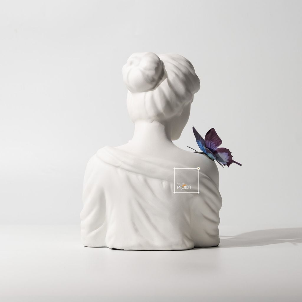 Tượng Cô Gái Điêu Khắc Phủ Khăn Lưới Sang Trọng