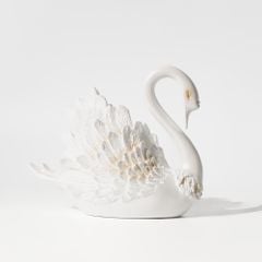 Tượng Đôi Thiên Nga Màu Ngọc Trai Châu Âu Hiện Đại