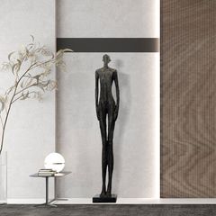 Tượng Điêu Khắc Hình Nhân Vật Ngước Nhìn Lên