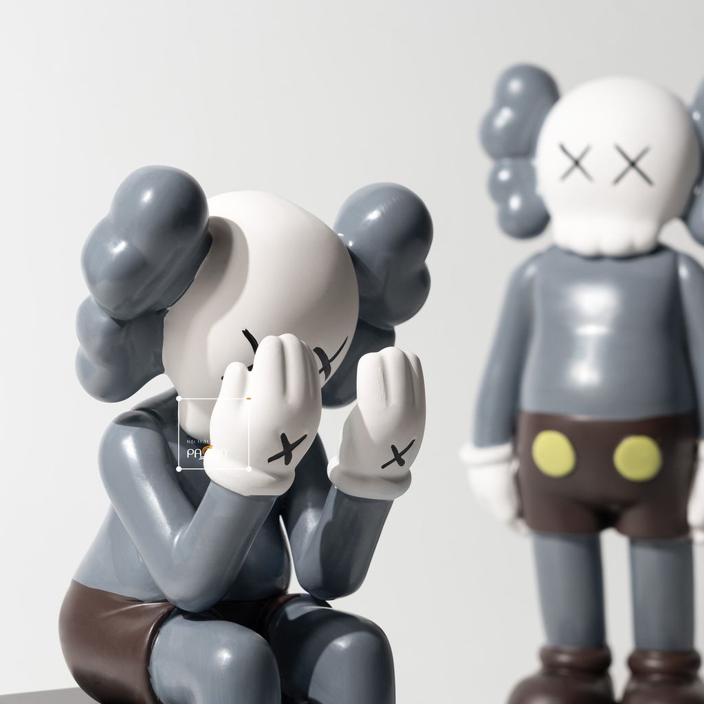 Tượng Decor Trang Trí decor Kaws Sesame Street Trên Kệ Tủ
