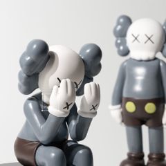 Tượng Decor Trang Trí decor Kaws Sesame Street Trên Kệ Tủ