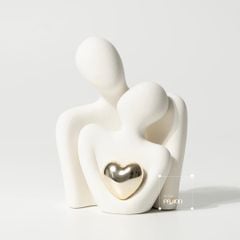 Tượng Nghệ Thuật Đôi Tình Nhân Trái Tim Vàng – Love Embrace