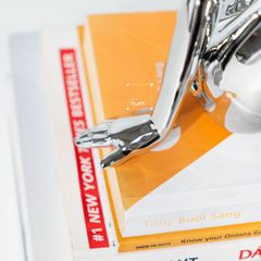 Tượng Ngồi Trang Trí Nữ Thần Sorayama