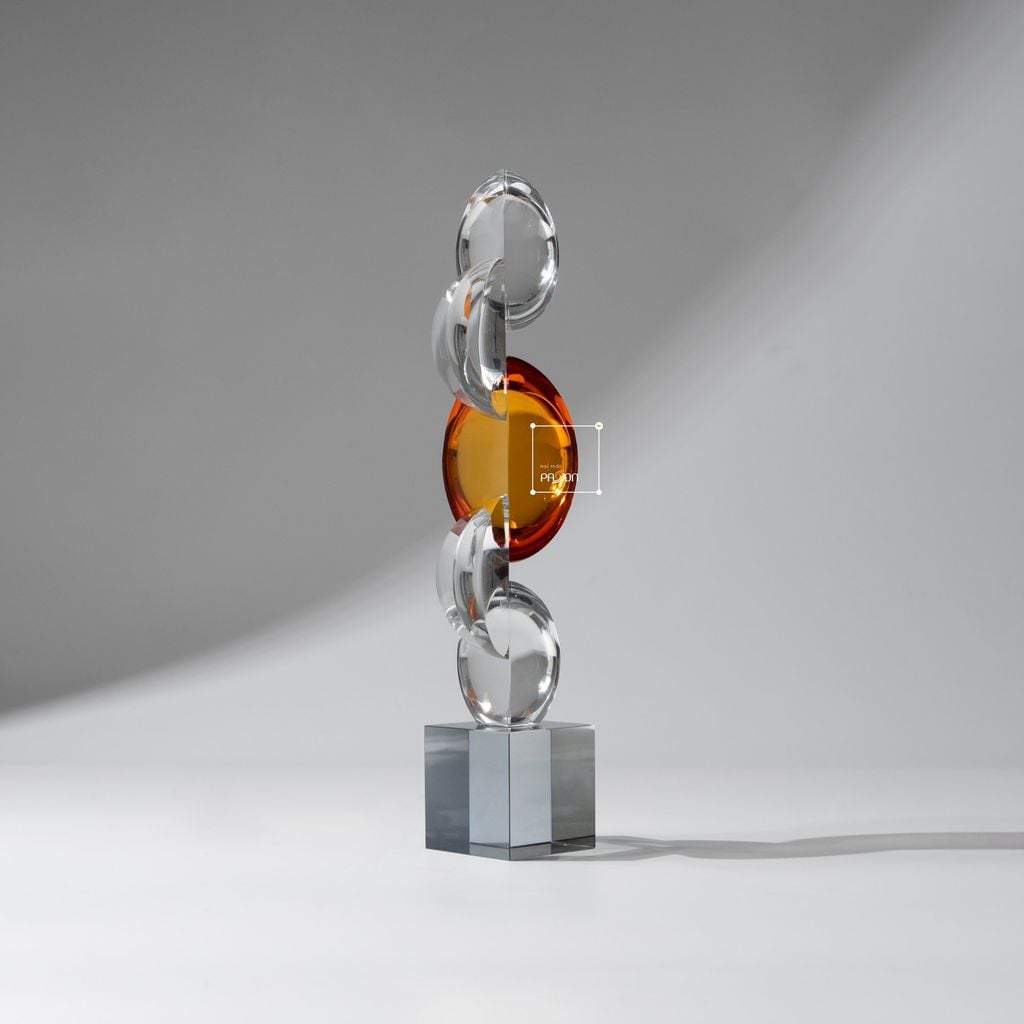 Tượng Pha Lê K9 Vòng Xoắn Bán Nguyệt Nghệ Thuật Màu Cam Phối