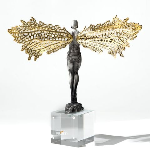 Tượng Trang Trí Hình Thiên Thần Tự Do Đôi Cánh Kim Loại