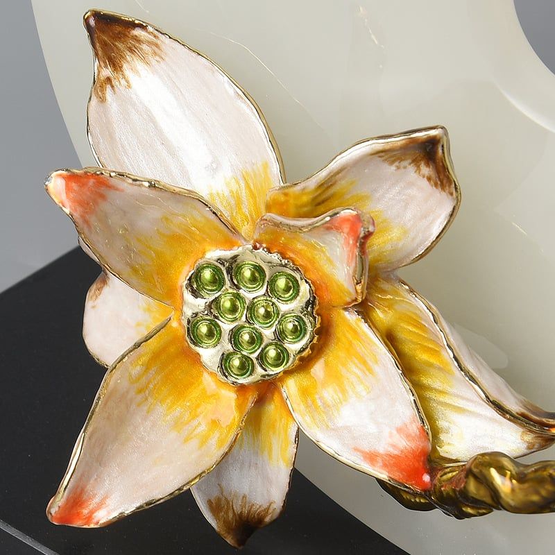 Tượng Trang Trí Đĩa Ngọc Bích Chuồn Chuồn Hoa Sen