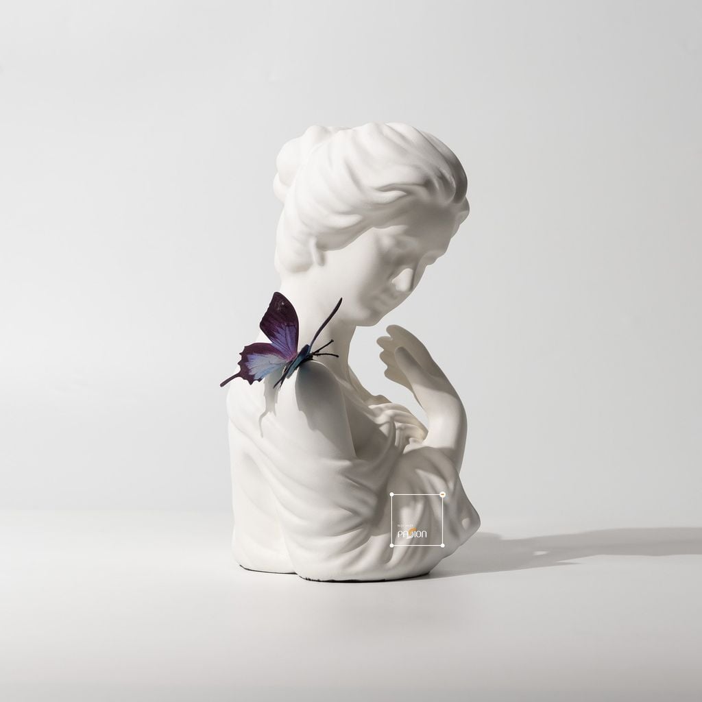 Tượng Cô Gái Điêu Khắc Phủ Khăn Lưới Sang Trọng