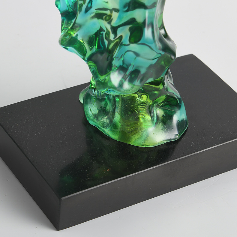 Tượng Nghệ Thuật Cánh Bướm Và Sóng Đá