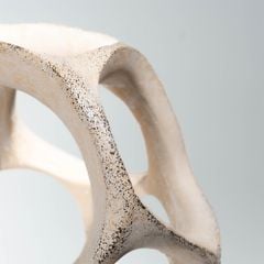 Tượng Trang Trí Hình Cầu Rỗng Phong Cách Wabi Sabi Tối Giản