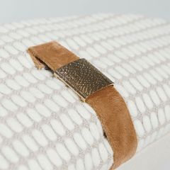 Vỏ Gối Tựa Lưng Phong Cách Wabi Sabi Nâu Hạt Dẻ