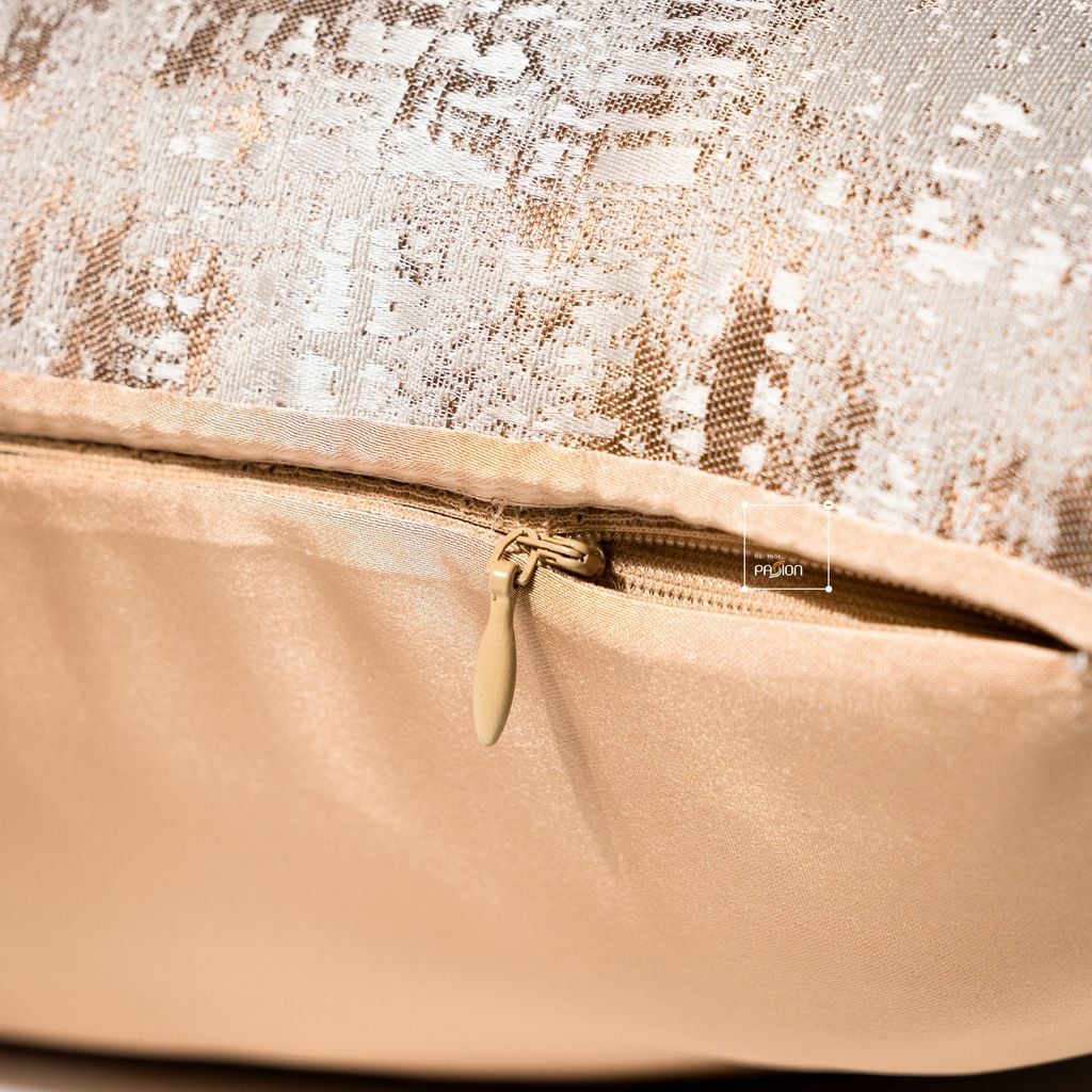 Vỏ Gối Tựa Lưng Trang Trí Thêu Cao Cấp Size 50cm - Trừu Tượng Nâu