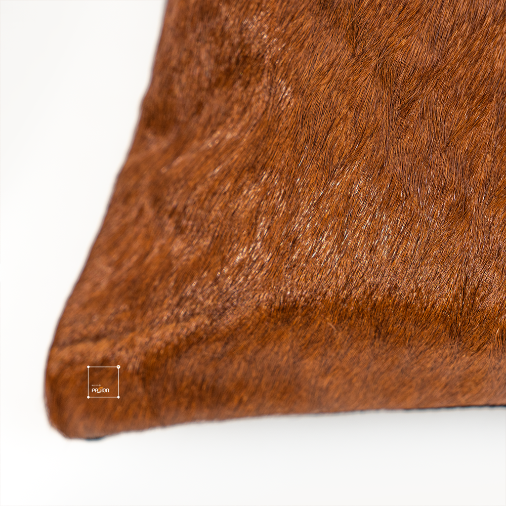 Vỏ Gối Tựa Lưng Da Lông Ngựa Thủ Công Phối Chỉ Thêu 50x50cm