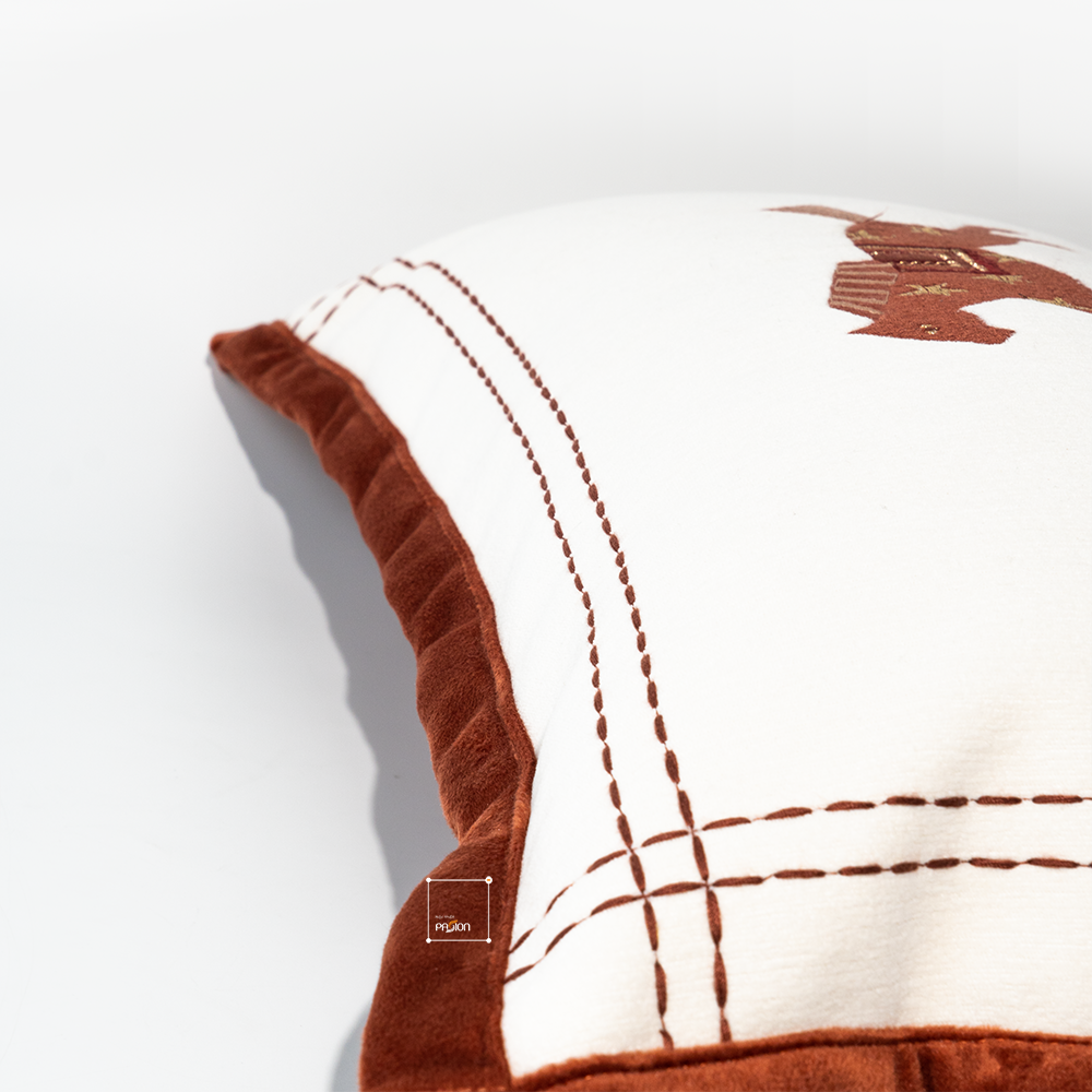 Vỏ Gối Tựa Lưng Sofa Thêu Hình Ngựa Boho Cam Đất