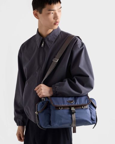 TÚI MESSENGER NAM PRD EXPLORE RE-NYLON PHOM ĐA TÚI NẮP GẬP DA PHỐI DÂY