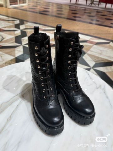 BOOT NỮ GUCC* DA IN MONOGRAM GG DÁNG RIDER CỔ CAO