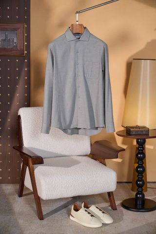 ÁO SƠ MI DÀI TAY NAM L P ANDRÉ – 100% BRUSHED COTTON, CỔ VE GẬP, CÚC MOTHER-OF-PEARL