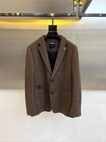 ÁO KHOÁC BLAZER NAM DÁNG CỔ BẺ – PHOM Ý CHUẨN CHỈNH, LỊCH LÃM TỐI GIẢN