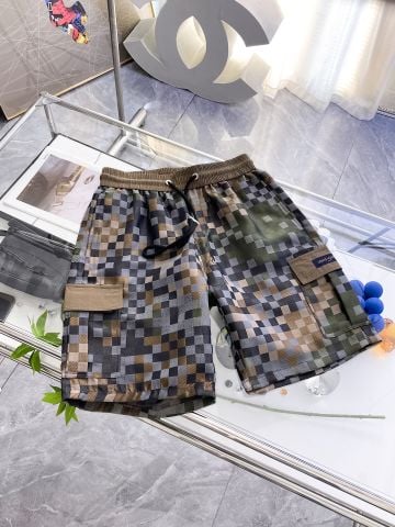 QUẦN SHORT NAM L V HỌA TIẾT DAMIER PHỐI KHỐI NỔI BẬT FORM CASUAL CAO CẤP