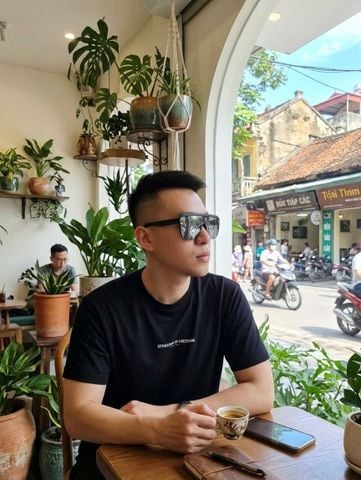 KÍNH MẮT NAM NỮ L V WAIMEA FORM MASK OVERSIZE TRÒNG MONOGRAM PHỦ TOÀN BỀ MẶT