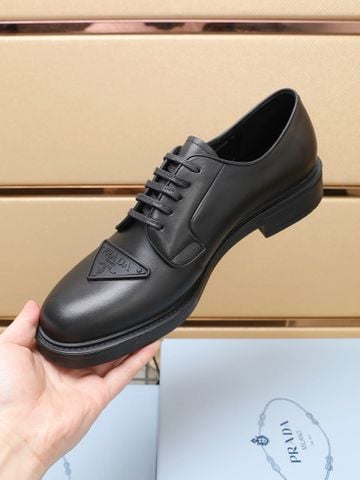 GIÀY DERBY NAM P R D – PHOM MŨI THUÔN HIỆN ĐẠI, DA BÒ BÓNG LÌ & CHI TIẾT TAM GIÁC DẬP NỔI