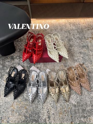 SANDAL CAO GÓT NỮ VAL* ĐỎ ĐINH TÁN GÓT 9.5CM NỔI BẬT